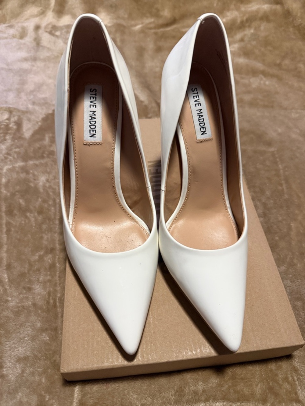 Steve Madden White Patent Pointed Toe Pumps